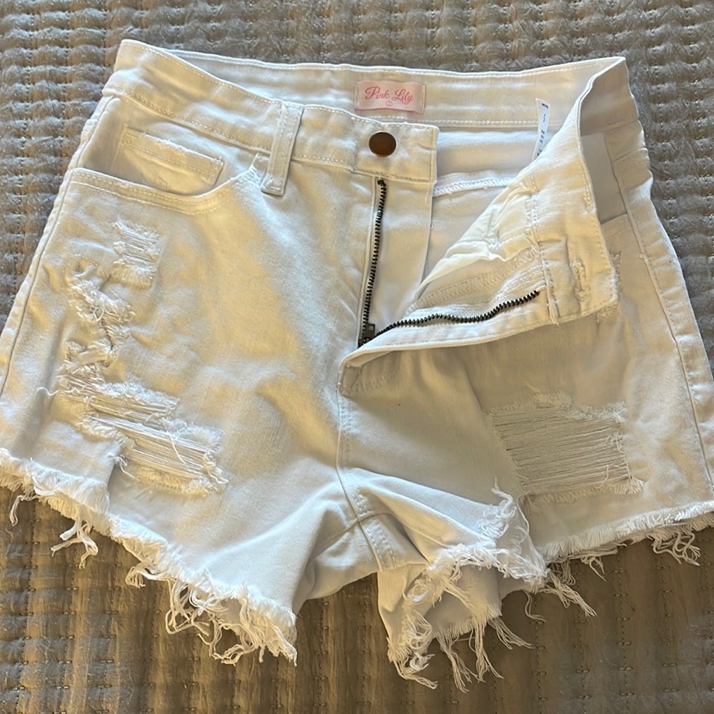 Pink lily white shorts
